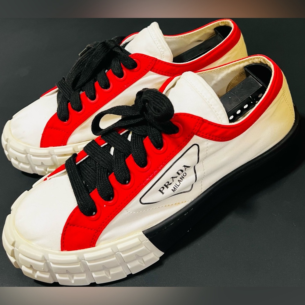 PRADA RED/BLACK/WHITE CANVAS SNEAKER | SIZE 38 | US 8
